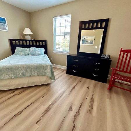 Blue Dolphin Home Myrtle Beach Eksteriør billede